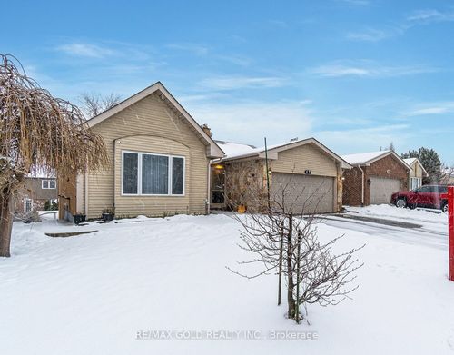 17 Mansion St, Brampton, ON, L6S3C9 | Card Image