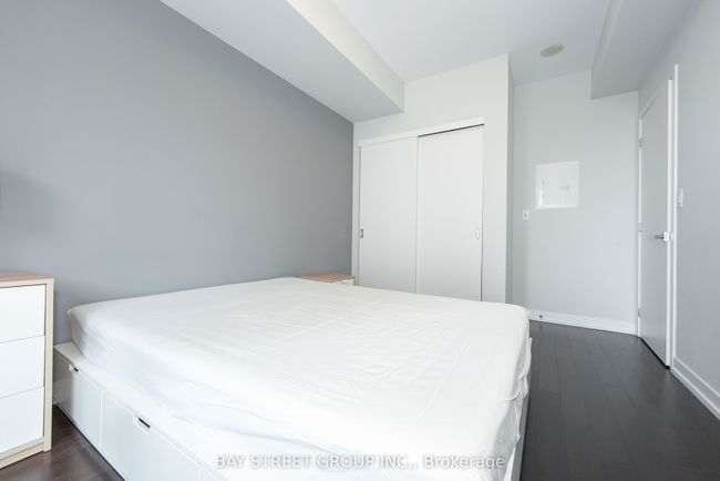 3212 - 21 Widmer St, Condo with 2 bedrooms, 1 bathrooms and null parking in Toronto ON | Image 20