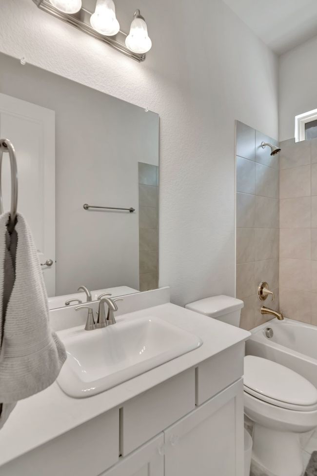 902 Adam Way, House other with 3 bedrooms, 2 bathrooms and null parking in Euless TX | Image 27