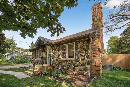 14508 County Road 6, Plymouth, MN, 55447-4555 | Card Image