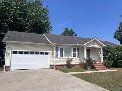 2005 Morgan Ave Sw, Decatur, AL, 35601-5559 | Card Image