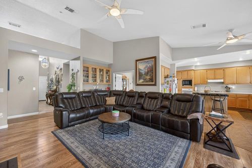 9089 Quail Terrace Way, Elk Grove, CA, 95624-4003 | Card Image