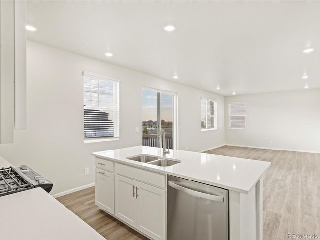 Photos are representative only and are not of the actual home. Actual finishes, elevation, and features may vary. | Image 7
