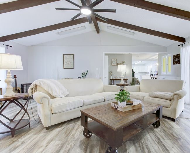 400 N Brazos, House other with 3 bedrooms, 2 bathrooms and null parking in Granger TX | Image 6