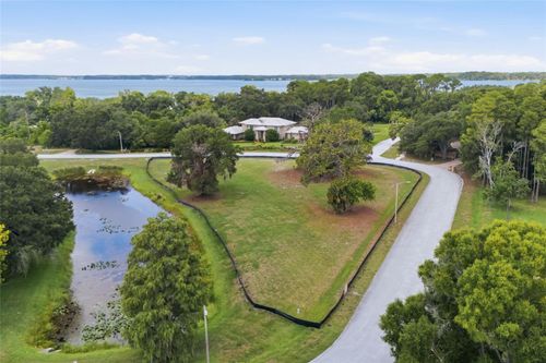 520 Austin Dr, TARPON SPRINGS, FL, 34688-8409 | Card Image