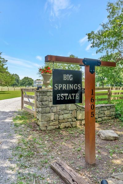 1605 Big Springs Rd, House other with 4 bedrooms, 3 bathrooms and 11 parking in Lebanon TN | Image 2