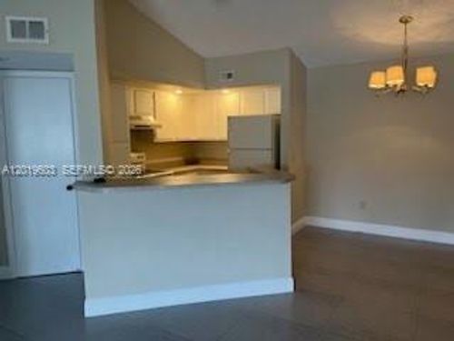 1336-1401 Village Blvd, West Palm Beach, FL, 33409-2700 | Card Image