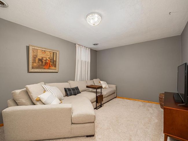 Cozy family room | Image 20