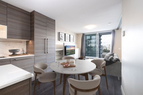 17xx-13398 104 Ave, Surrey, BC, V3T1V6 | Card Image