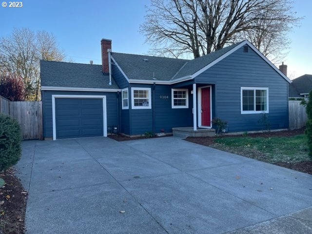 Washington St, Portland, OR 97216