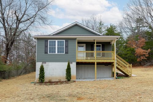 1104 15th St, Altavista, VA, 24517-1351 | Card Image