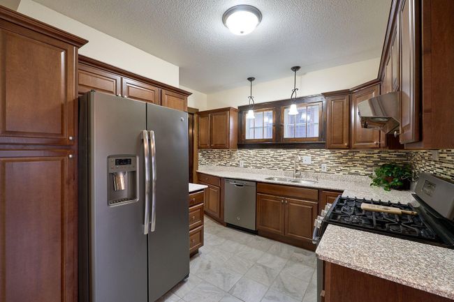 Kitchen | Image 11