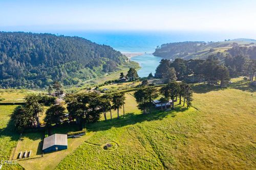 32550 Navarro Ridge Rd, Albion, CA, 95410 | Card Image