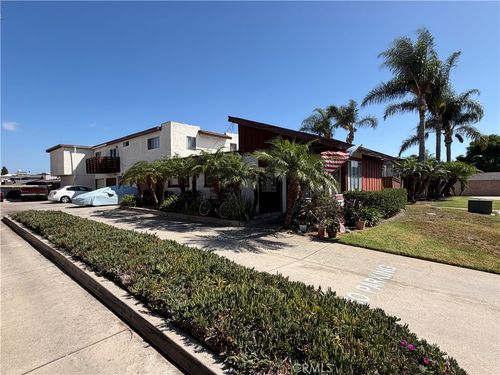 18742 Libra Cir, Huntington Beach, CA, 92646-1734 | Card Image