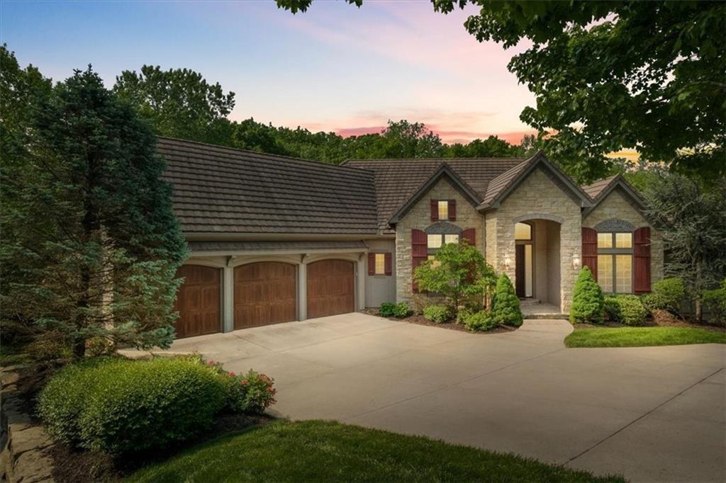 Turnberry Ct, Kansas City, MO 64152