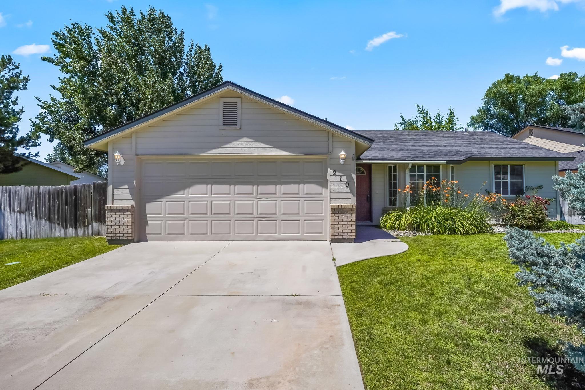 Winnipeg St, Meridian, ID 83642