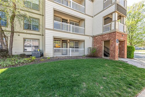 apt-105-4261 Ne Meadow Creek Cir, Fayetteville, AR, 72703-6363 | Card Image