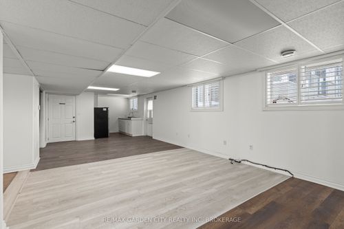 2-101 Moffatt St, St. Catharines, ON, L2P2L6 | Card Image