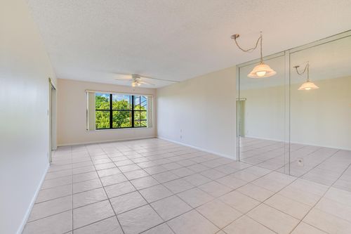 apt-319-2316 S Cypress Bend Dr, Pompano Beach, FL, 33069-4477 | Card Image