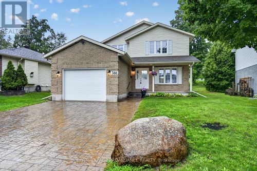 388 Brock St, Brockville, ON, K6V7A1 | Card Image