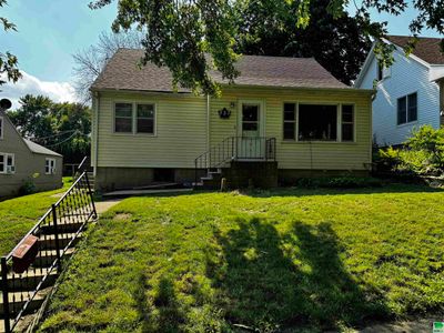 333 S 9 Th St, House other with 3 bedrooms, 2 bathrooms and null parking in Cherokee IA | Image 1