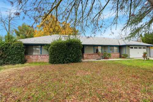 12126 Topper Rd, Madera, CA, 93636-8508 | Card Image