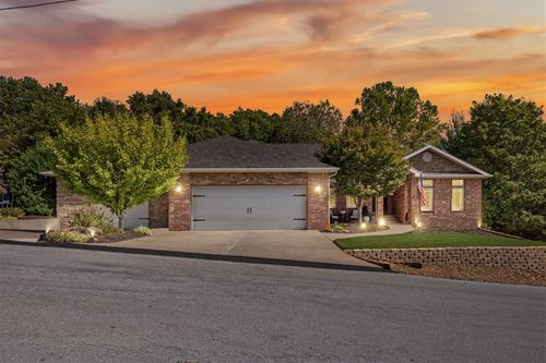 8 Jarrod Drive, Bella Vista, AR, 72714 | Card Image