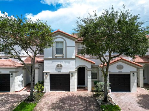 8069 Nw 108th Pl, Doral, FL, 33178-6041 | Card Image