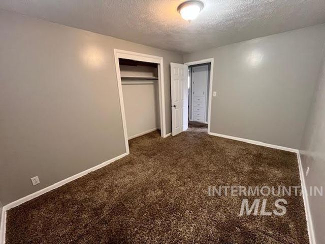 1818 E Terry St, House other with 6 bedrooms, 2 bathrooms and 4 parking in Pocatello ID | Image 10
