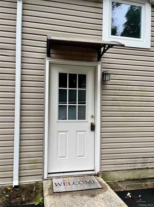 2nd-floor-front-56 Tilden Ln, Greenlawn, NY, 11740-1223 | Card Image