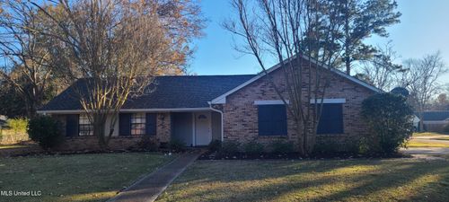 127 Cypress Dr, Madison, MS, 39110-8945 | Card Image