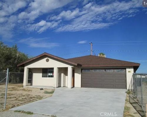 6966 Juniper Ave, 29 Palms, CA, 92277-3043 | Card Image