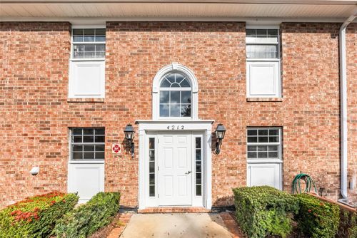 5d9-4212 Lake Underhill Rd, ORLANDO, FL, 32803-7044 | Card Image