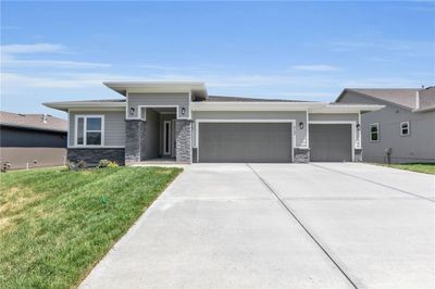 4717 S 22nd Street, House other with 3 bedrooms, 2 bathrooms and null parking in Leavenworth KS | Image 1