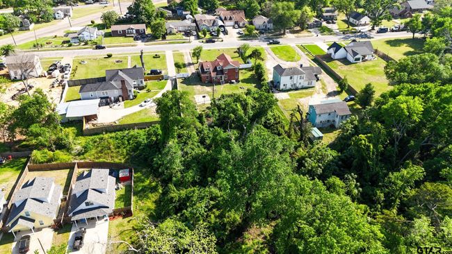 1405 Mockingbird Ln, House other with 4 bedrooms, 2 bathrooms and null parking in Tyler TX | Image 41