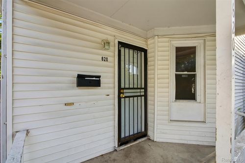 620 E 2nd St, Flint, MI, 48503-1933 | Card Image