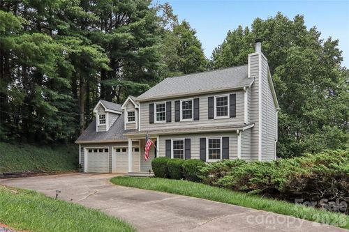 70 Acorn Ln, Clyde, NC, 28721-7508 | Card Image