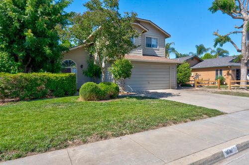 1241 Warkentin Street, Kingsburg, CA, 93631 | Card Image