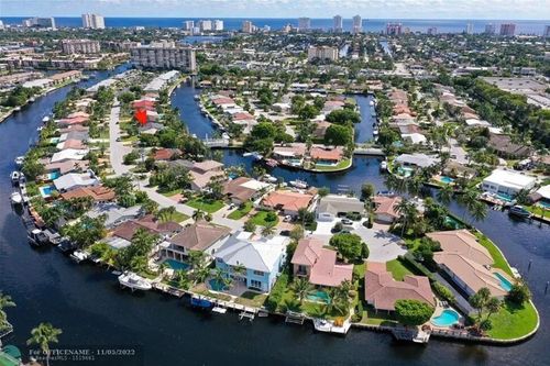 951 Se 9th Ave, Pompano Beach, FL, 33060-9507 | Card Image