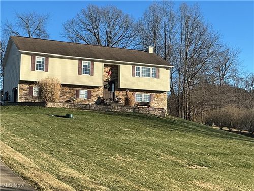 7034 Eaglepoint Dr, Nashport, OH, 43830-9324 | Card Image