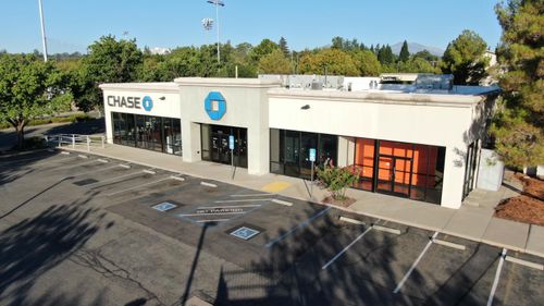 910 Cypress Ave, Redding, CA, 96001-2730 | Card Image