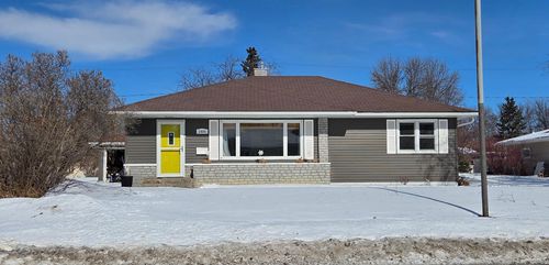 1406 11th St, International Falls, MN, 56649-2115 | Card Image