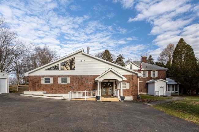 290 S Rebecca, House other with 5 bedrooms, 3 bathrooms and 4 parking in Saxonburg Boro PA | Image 5