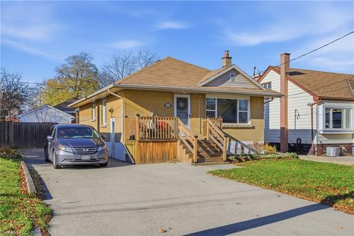352 E 28th St, Hamilton, ON, L8V3J6 | Card Image