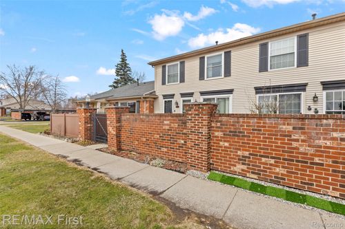 41128 Northwind Dr, Canton, MI, 48188-1313 | Card Image