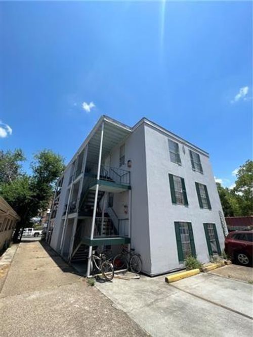 apt-30-1316 Aline St, New Orleans, LA, 70115-2444 | Card Image