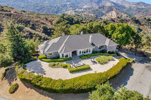 22338 Regnart Rd, Cupertino, CA, 95014 | Card Image