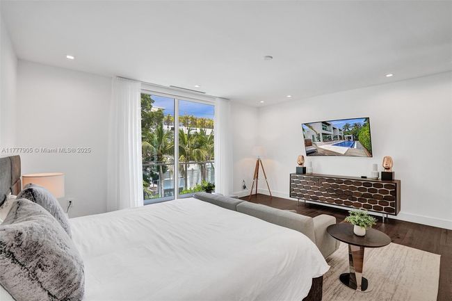201 Buttonwood Dr, House other with 5 bedrooms, 7 bathrooms and null parking in Key Biscayne FL | Image 38