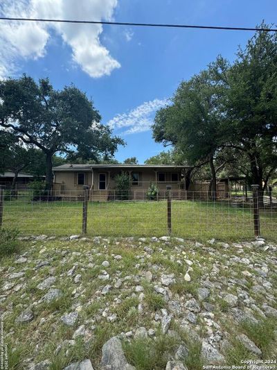 2165 Westview, House other with 3 bedrooms, 2 bathrooms and null parking in Canyon Lake TX | Image 2