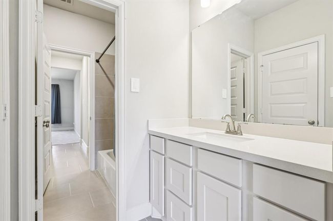 Connecting bathroom between 4th and 5th bedrooms | Image 38
